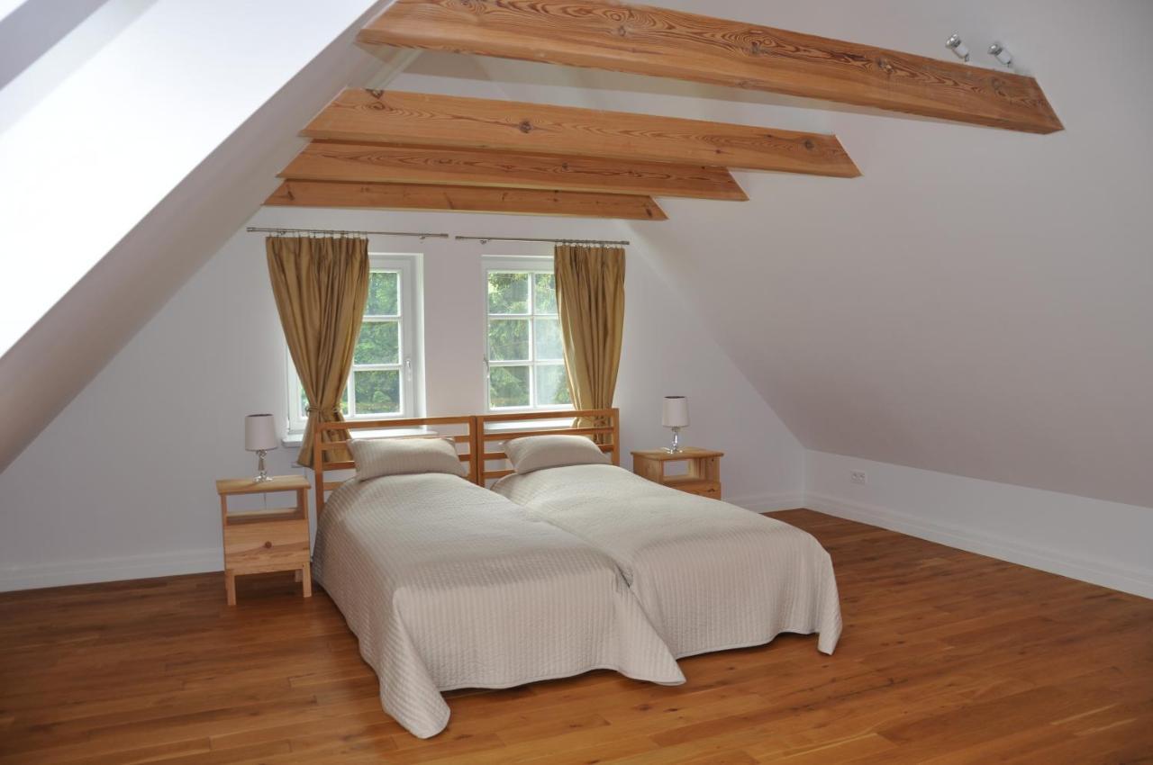 Monte Carvick Nad Jeziorem Seksty Karwik 외부 사진