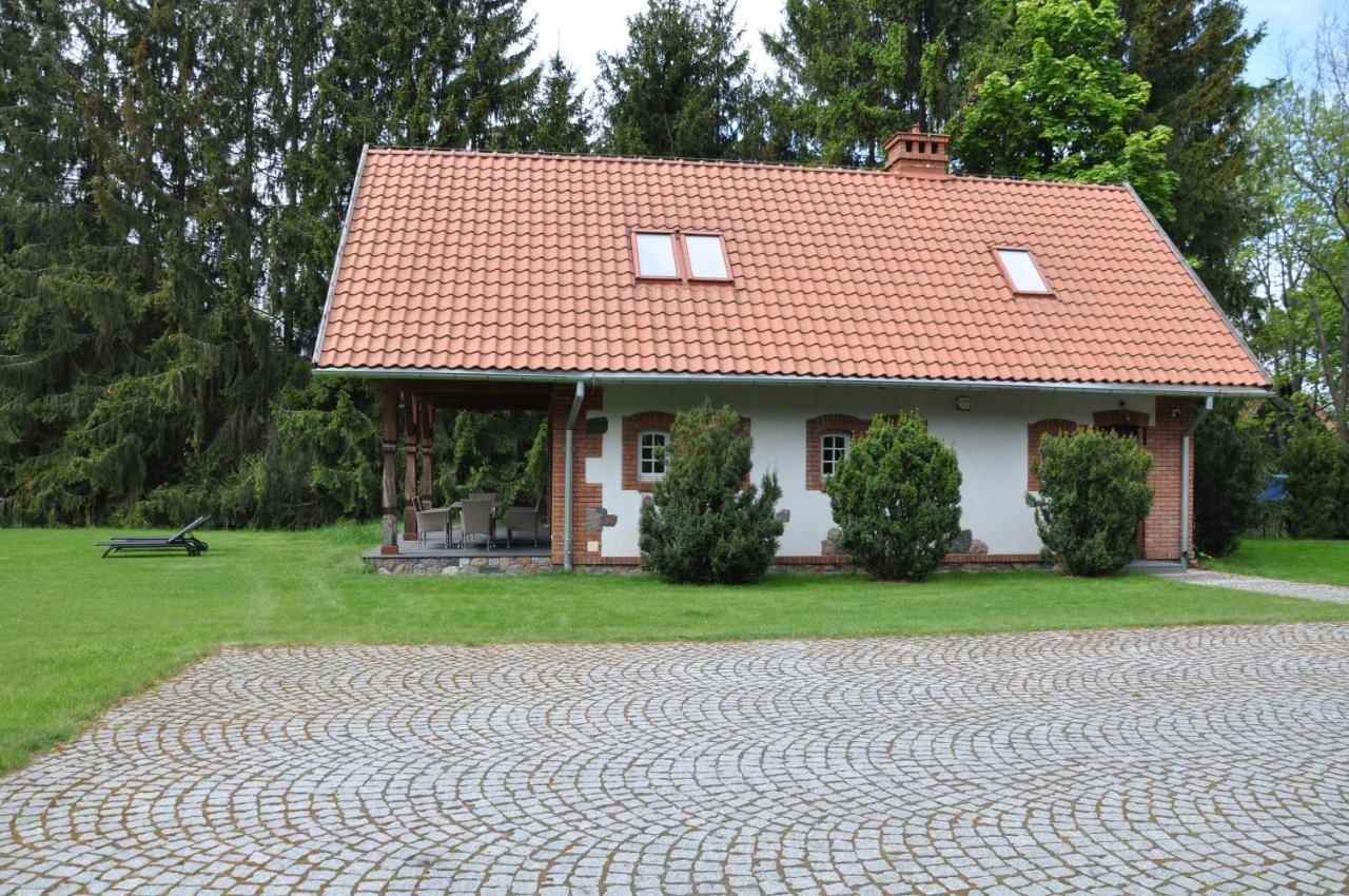 Monte Carvick Nad Jeziorem Seksty Karwik 외부 사진