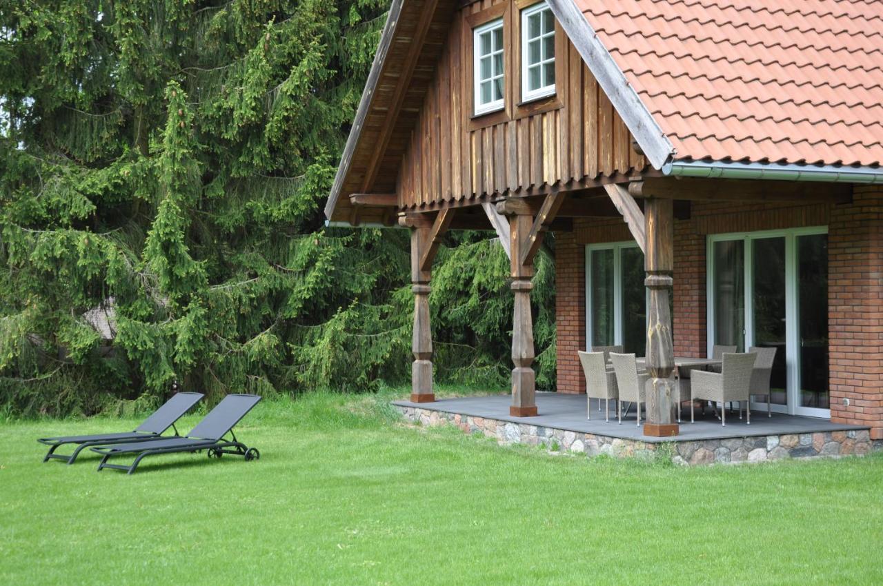 Monte Carvick Nad Jeziorem Seksty Karwik 외부 사진