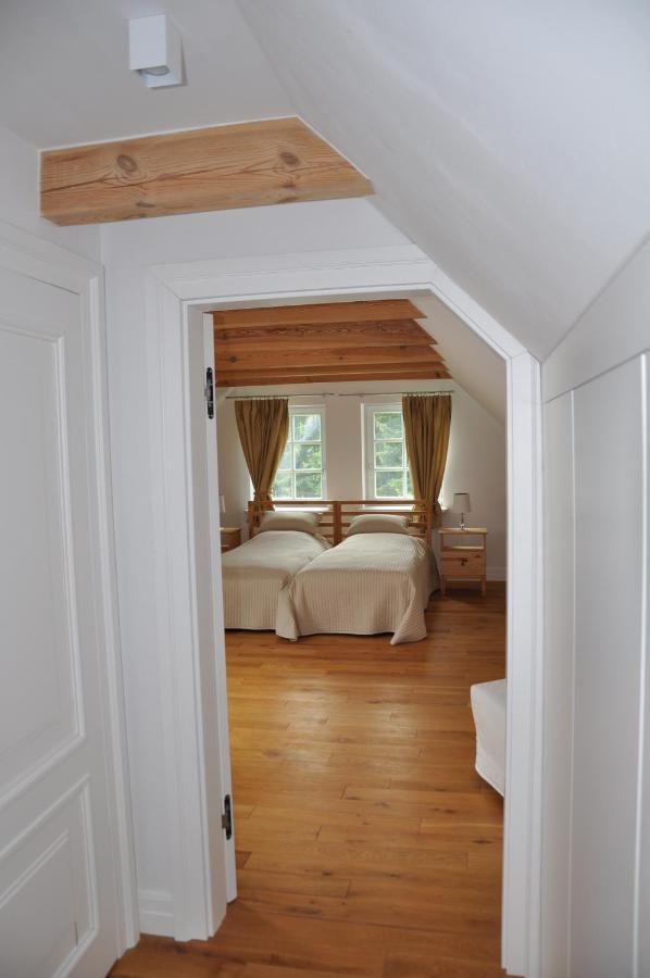 Monte Carvick Nad Jeziorem Seksty Karwik 외부 사진